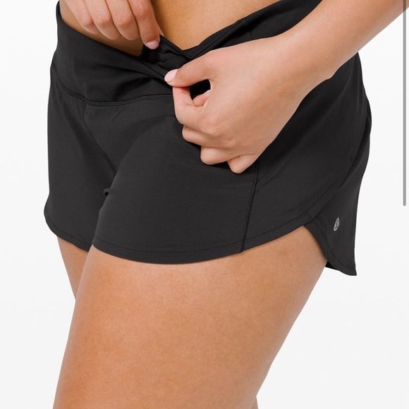 lululemon athletica Pants - EUC 2.5” lulu speed shorts